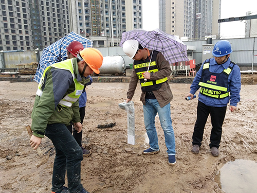 <b>�����^�ܺ��³ǵ�·���ݙz�y�Ŀ</b>